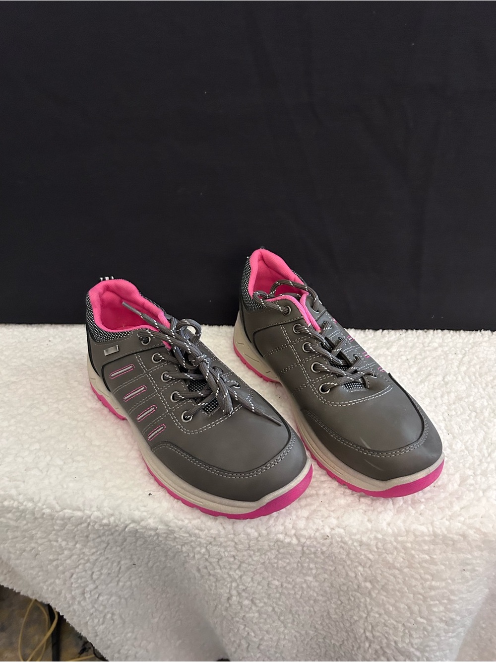 Women’s Gray and Pink Casual Sneakers